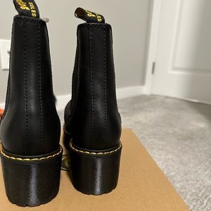 Dr marten rometty chelsea boots